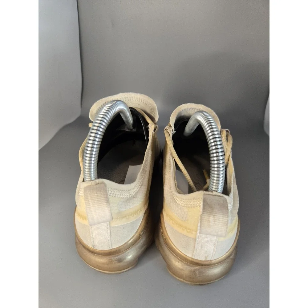 Nike Air VaporMax 2019 Gold Club Gold Women Size 6 Running Shoes AR6632-101